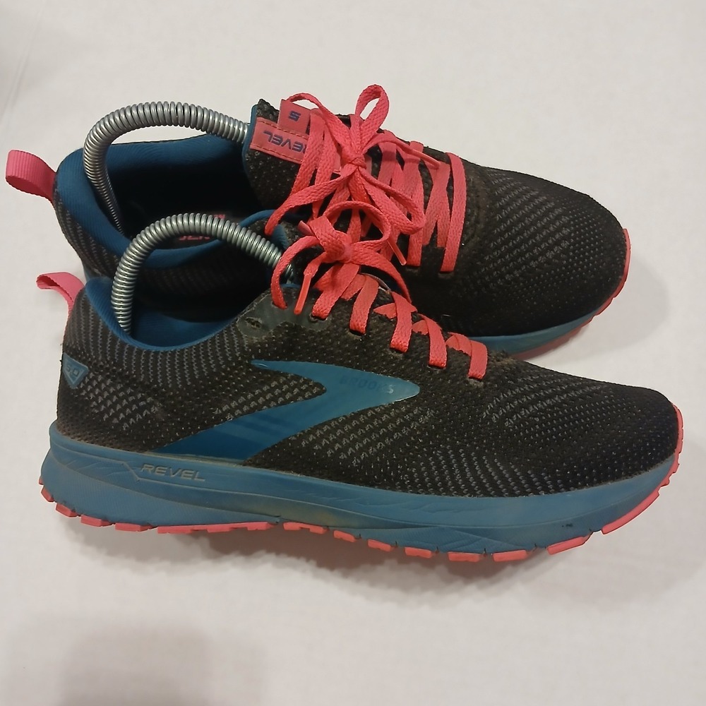 Brooks Revel 5 Womens 8.5 Black Blue Pink Running Shoes 1203611B067